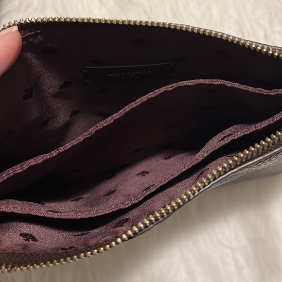 Kate spade pebbled leather crossbody & Leila small slim bifold wallet - Picture 4 of 11